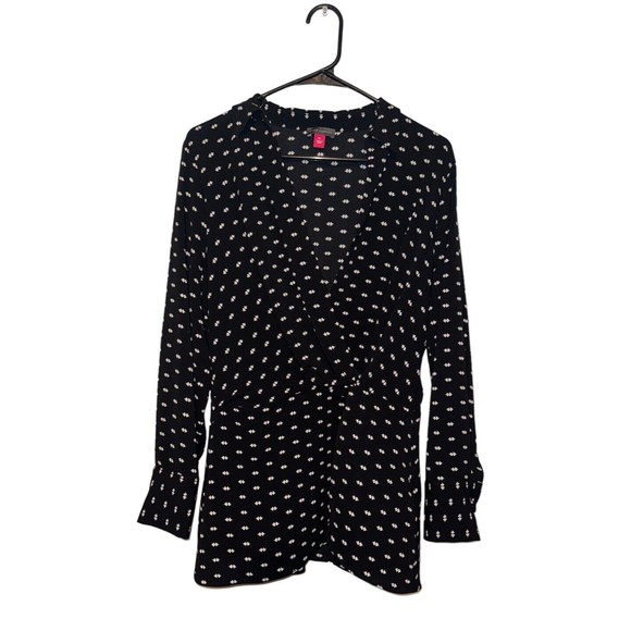 Vince Camuto Women's Long Sleeve V-Neck Top Blouse Black and White Size PL - Picture 2 of 9